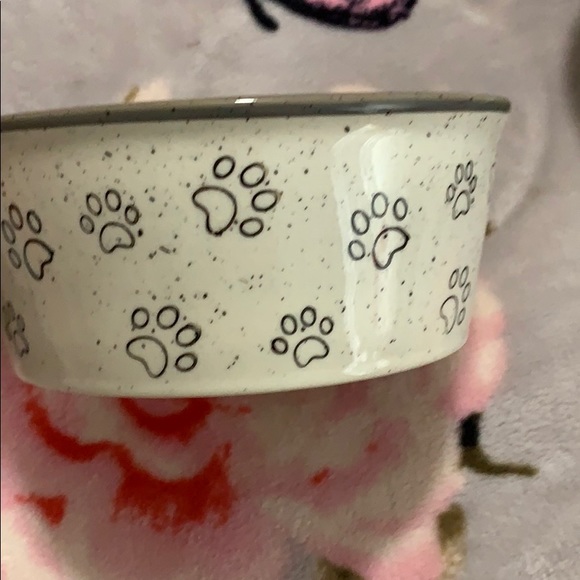 SOLD* Ceramic dog bowls in excellent condition - Picture 3 of 5
